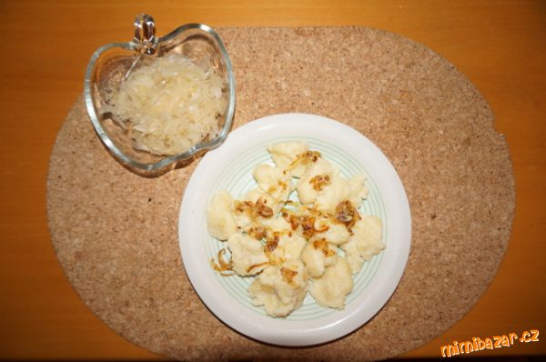 Noky s cibulkou