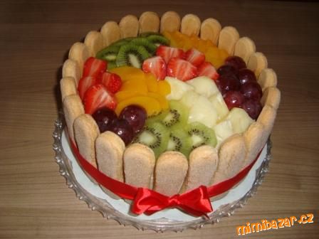 Dort s ovocem