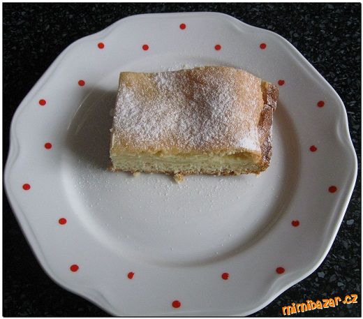 Tvarový koláč , jablkový