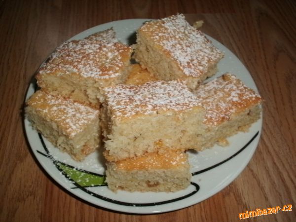 Jablkový koláč s kandovaným ovocem-toprecepty.cz