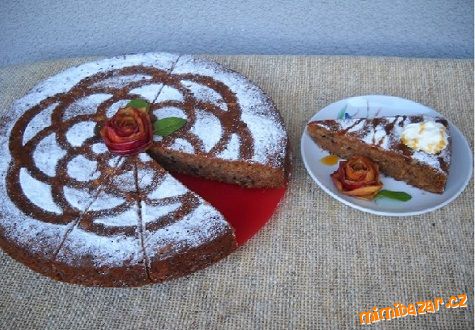Rychlý moučník ze strouhaných jablek s chia semínky (i bez)