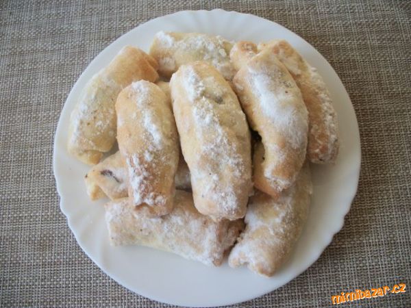 Plněné rohlíčky z jogurtového těsta