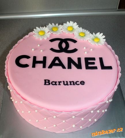 ***DORT COCO CHANEL***