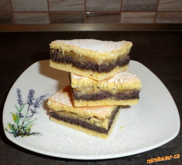 Makovo-jablečné řezy