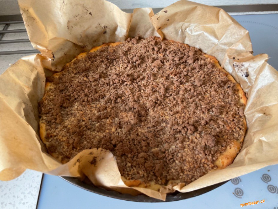 Ořechový keto koláč