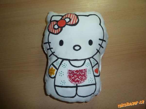 Jak jsem dělala polštářek Hello Kitty