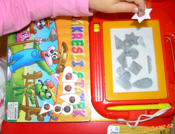 Jak doplnit obyčejnou magnetickou psací tabulku o další možnost