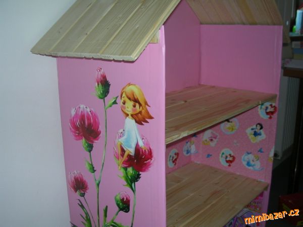 Domeček pro Barbie
