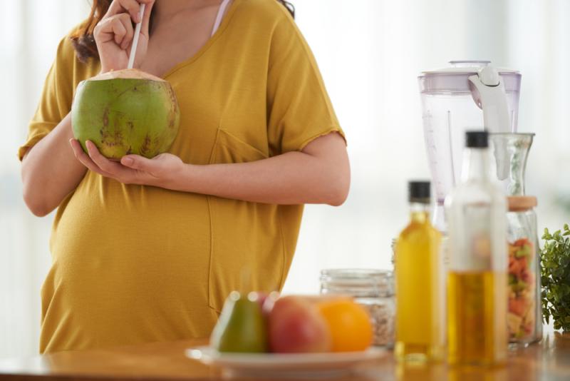 Proč nepodceňovat hydrataci v těhotenství