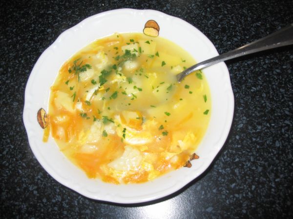 Rychlá polévka - když vaříme květák :-))