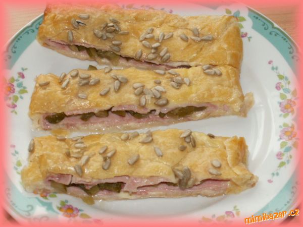SLANÝ ZÁVIN