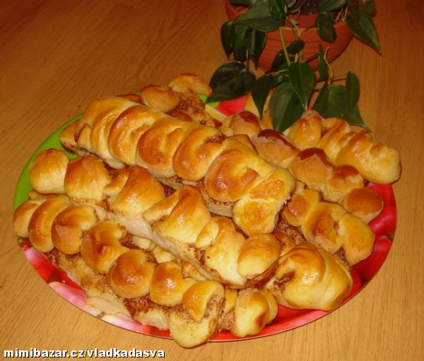 Rohlíčky se skořicovo-máslovou náplní