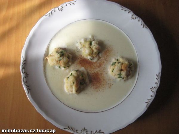 Květáková polévka