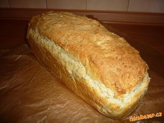 domácí chleba (bez pekárny)