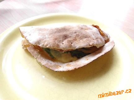 Kuřecí steak pita chlebu