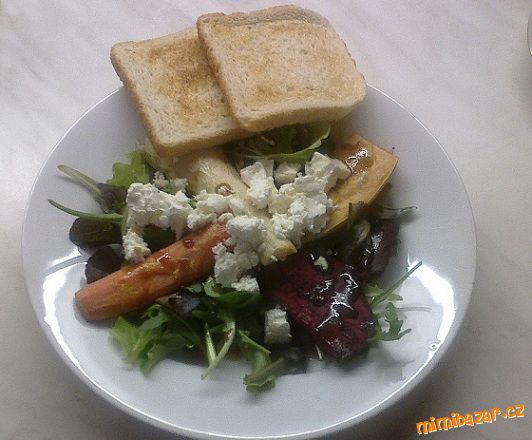 PEČENÁ ZIMNÍ ZELENINA PODLE KATEŘINY NEUMANNOVÉ