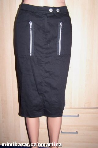 Nádherná černá sukně se zipy těžce módní