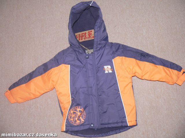 Krásná bunda podšitá fleassem Rifle.