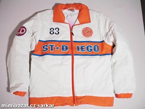 bunda červená detail skladem i bílá skladem