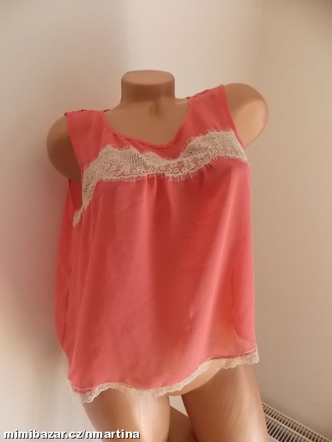 Růžový poloprůhledný top V. 38