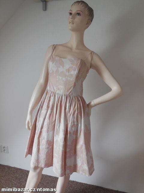 H&M růžové šaty s květy V.40