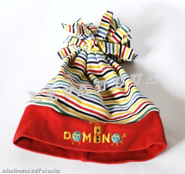 BAVLNĚNÁ ÚPLETOVÁ ČEPICE ČEPIČKA SE STŘAPCEM