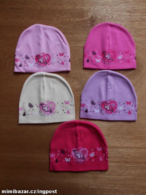 BAVLNĚNÁ ČEPICE S MOTÝLKAMI 3-7 LET /K3616/