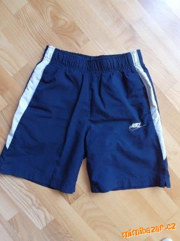 Šortky, kraťasy nike