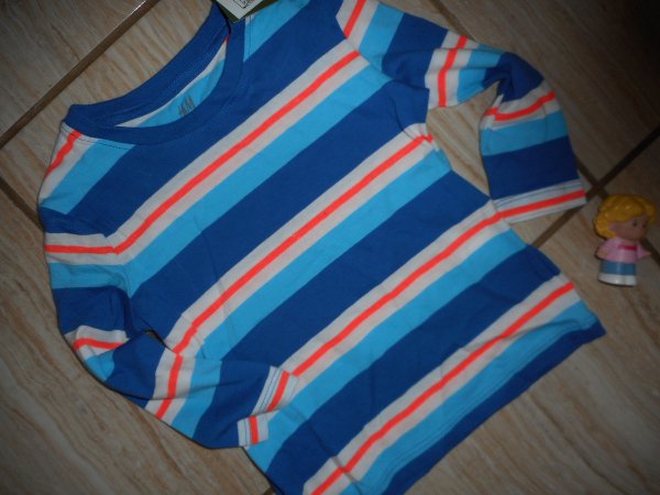 TRIČKO ZN. H&M SKLADEM V 11/2 - 2 ROKY