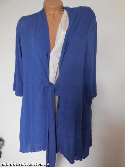 Per una zavazovací trenčkot V.48