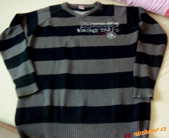 chlapecký svetr 170/176