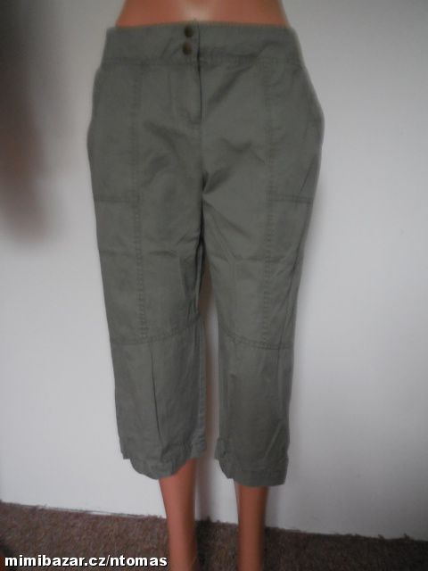 Khaki plátěné 3/4 kalhoty, kraťasy BHS, v.42