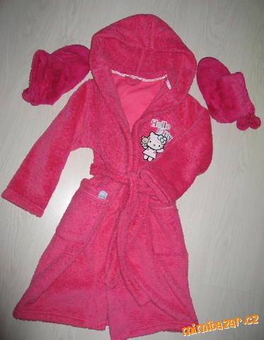 Malinový chlupatý župan HELLO KITTY M&S + papuče