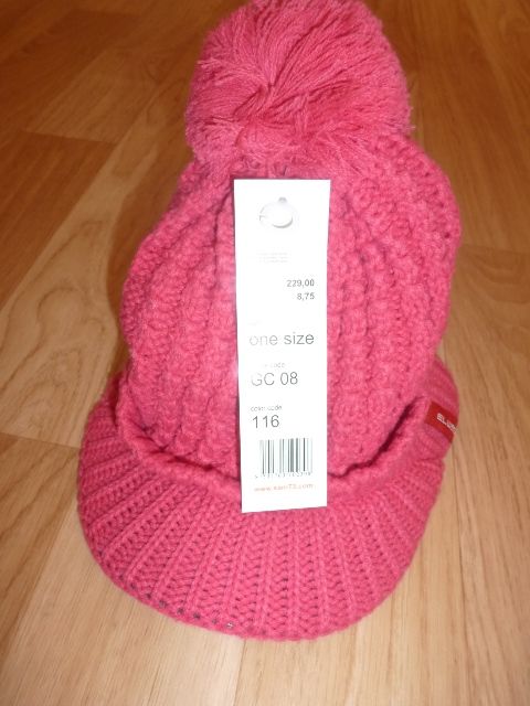 NÁDHERNÝ KULICH-ČEPICE