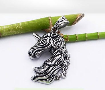 Přívěsek hlavy koně z chirurgické oceli SKLADEM