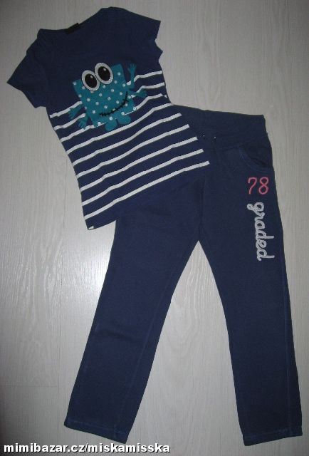 Kvalitní silné modré tepláky H&M, triko s krabem