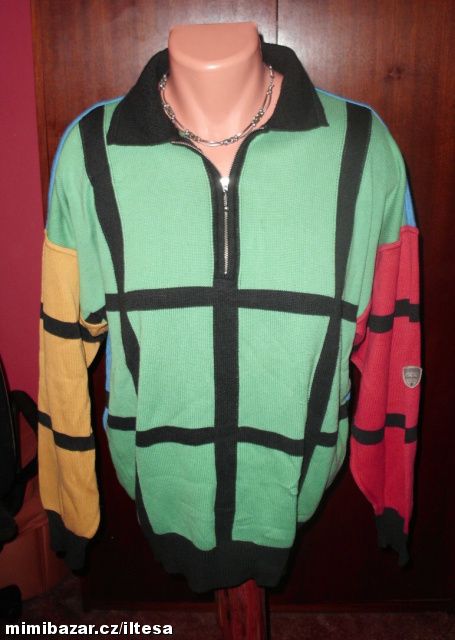 ATRAKTIVNÍ ZNAČKOVÝ SVETŘÍK /uni sex/