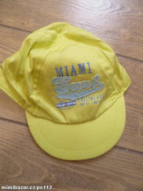 krásná žlutá kšiltovka s nápisem vel. 68