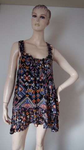 River island jemné šaty s flitry V.38 Nové