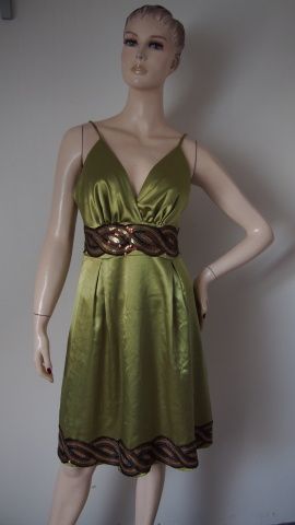 Hunters and gatherers saténové šaty s flitry V. S