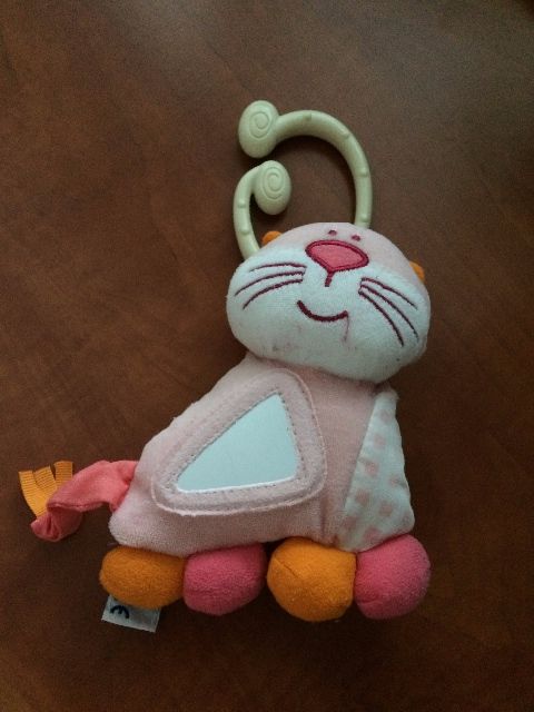 krásná kočička na zavěšení