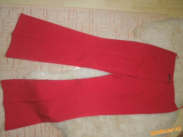 Červené elegantní kalhoty