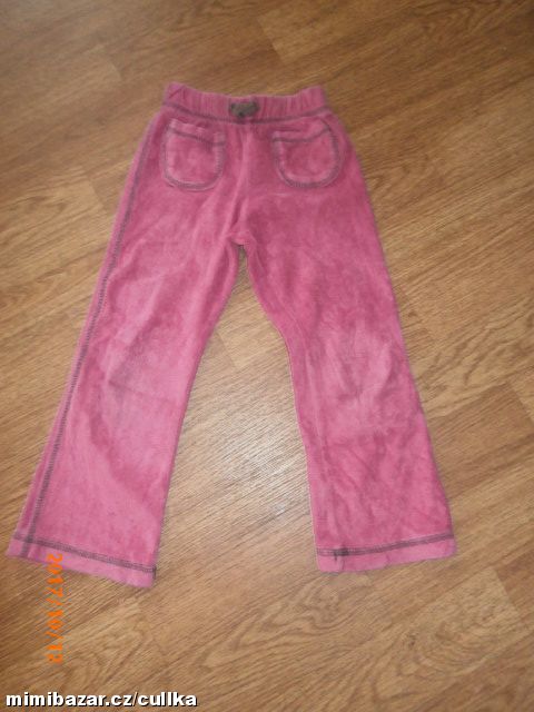 Sametové tepláky, tepláčky