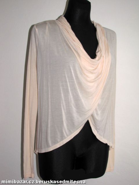 T16 ELEGANTNÍ BLŮZKA **VILA**VEL.M