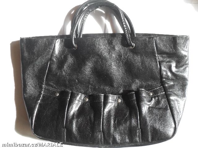 ***ČERNÁ KABELKA DO RUKY***