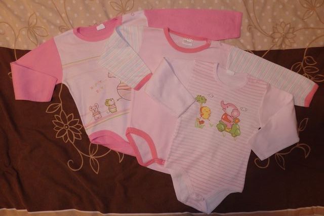 Růžová kojenecká body