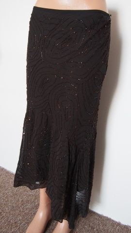 Čokoládově hnědá společenská sukně pošitá korálky