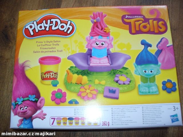 Play-Doh Trolls Press N Style Salon