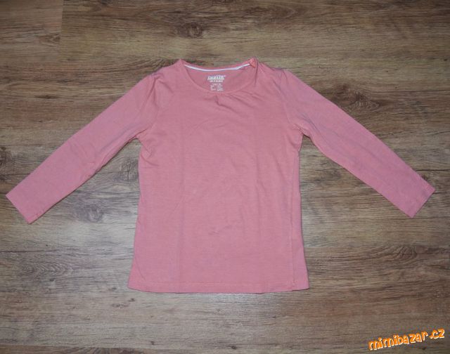 Růžové tričko s dlouhým rukávem