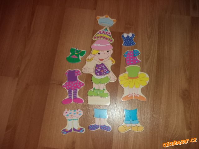 Magnetická skládačka dřevěná panenka